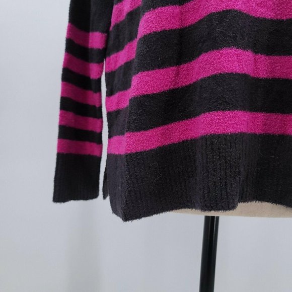 Vince Camuto Women's NWT Large Striped Turtleneck Sweater - Picture 4 of 10